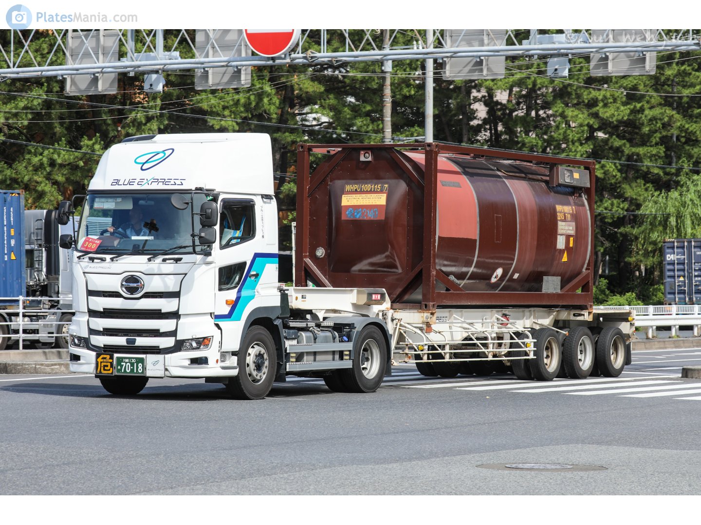 川崎 130 あ 7018, Hino Profia 3rd gen, 2017–