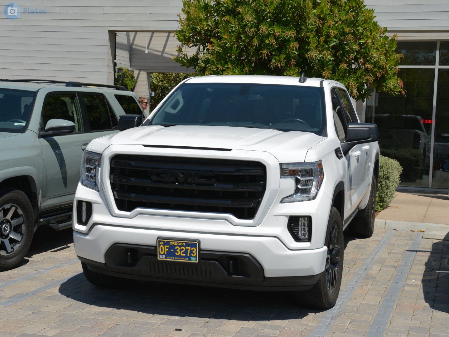 0F-3273, GMC Sierra 5th gen (T1XX), 2018–