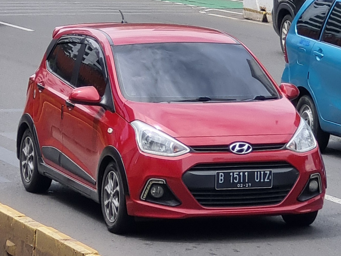 B 1511 UIZ, Hyundai i10 2nd gen Grand i10X (BA; ID-market), 2015–2017