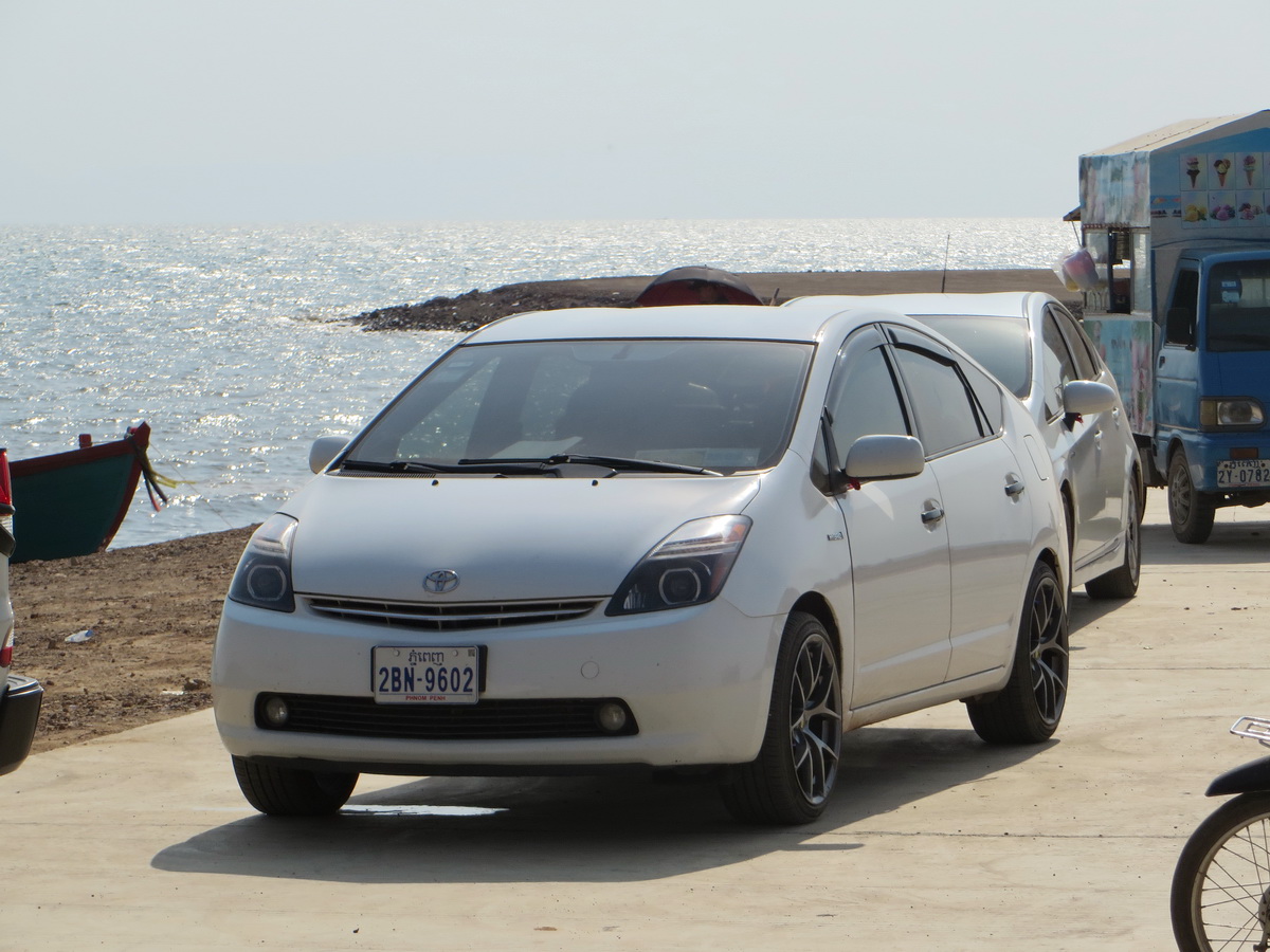 2BN-9602, Toyota Prius 2nd gen (NHW20), 2003–2011