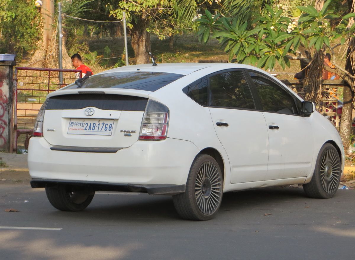 2AB-1768, Toyota Prius 2nd gen (NHW20), 2003–2011