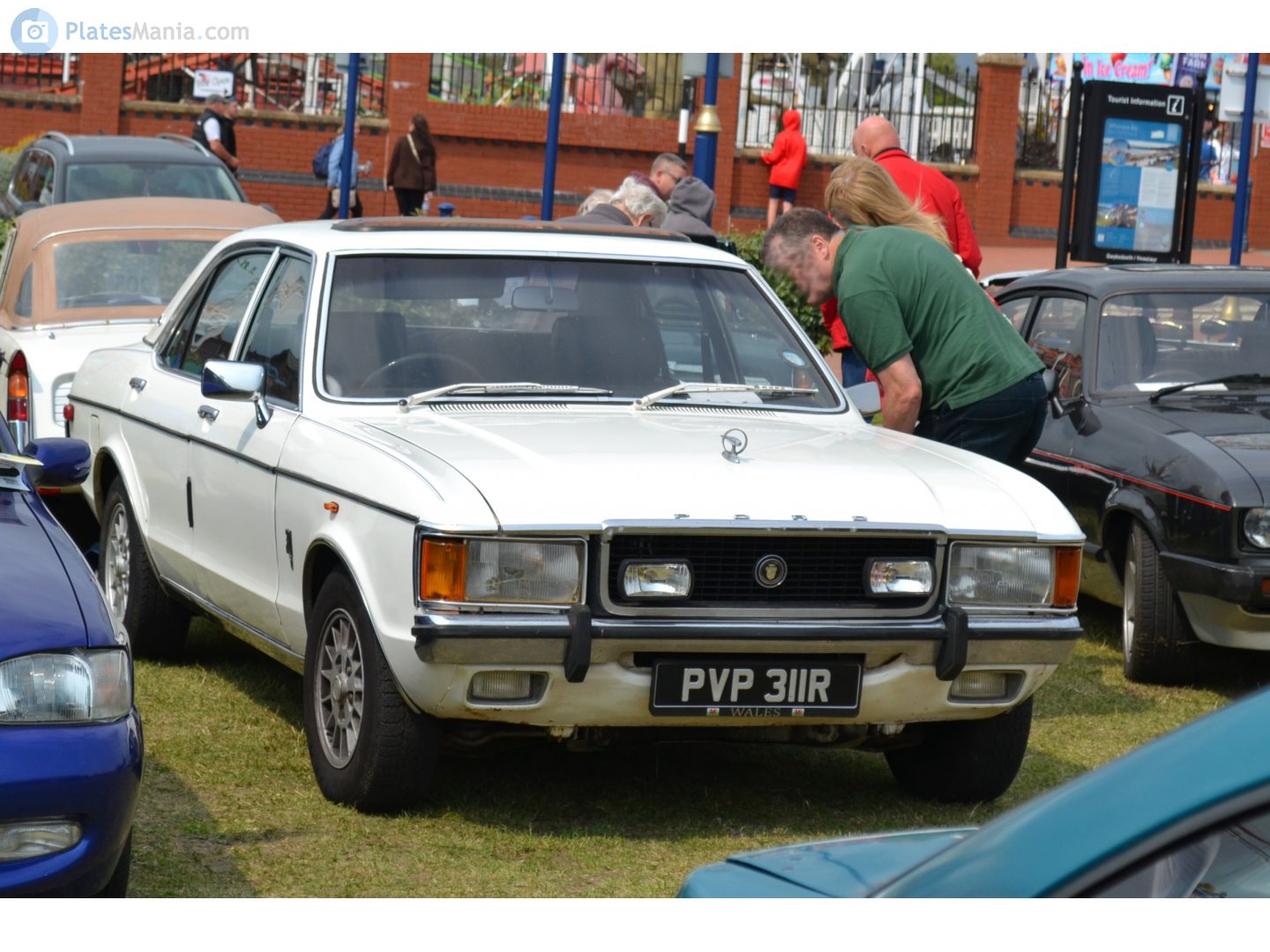 PVP311R, Ford Granada 1st gen 4-door Sedan (GGFL; EU-market), 1972–1977