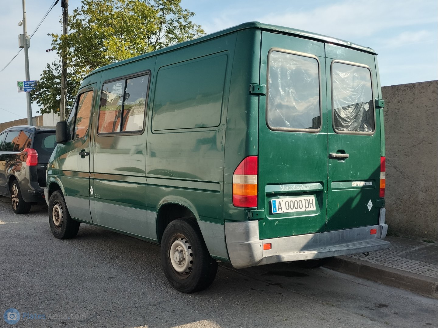 A 0000 DH, Mercedes-Benz Sprinter 1st gen (W901–904), 1995–2001