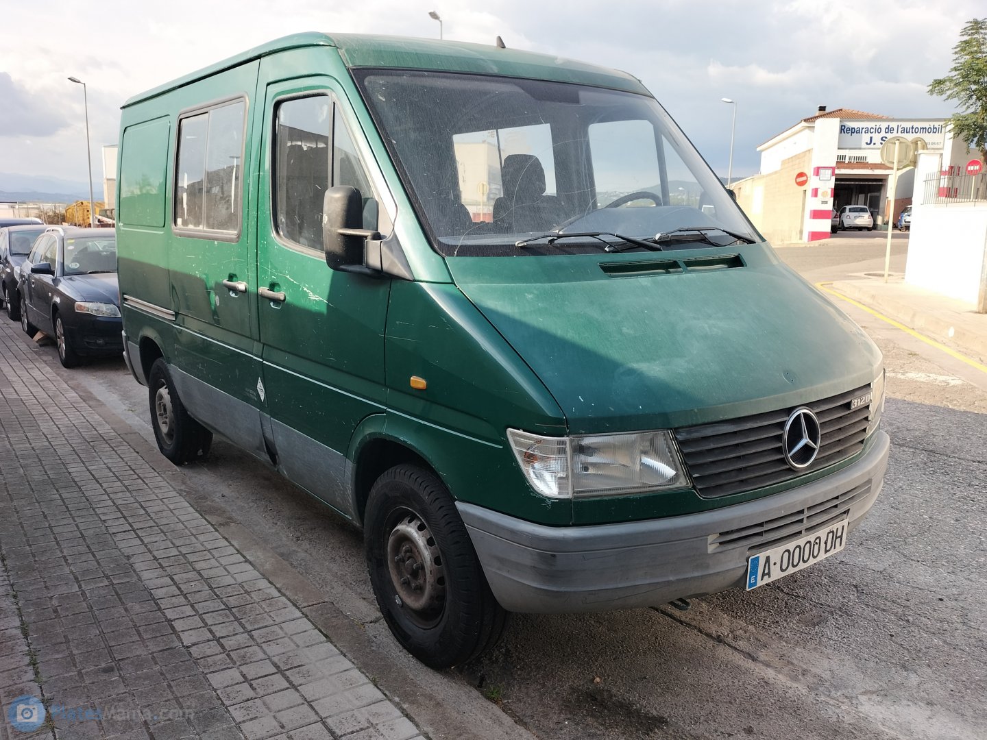 A 0000 DH, Mercedes-Benz Sprinter 1st gen (W901–904), 1995–2001