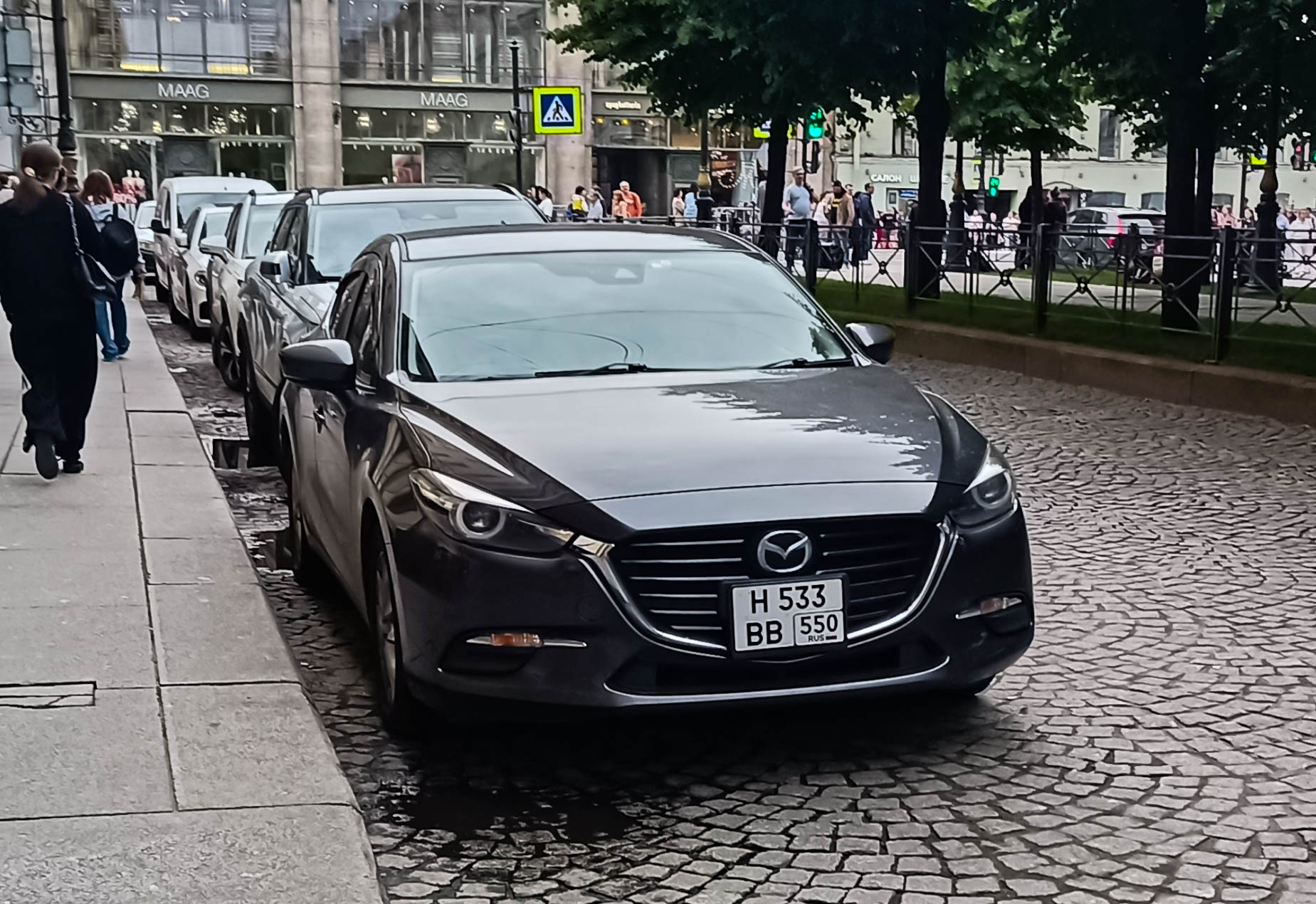 н 533 вв 550, Mazda Axela 3rd gen Sedan (BM), 2013–2018