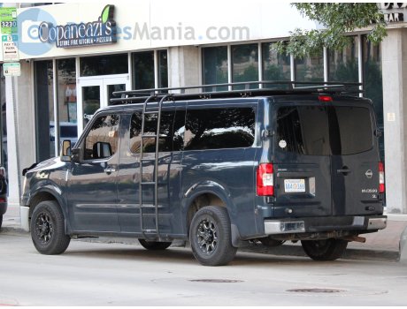 AA4 166, Nissan NV Passenger