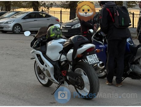 1071 ао 59, Honda CBR Series