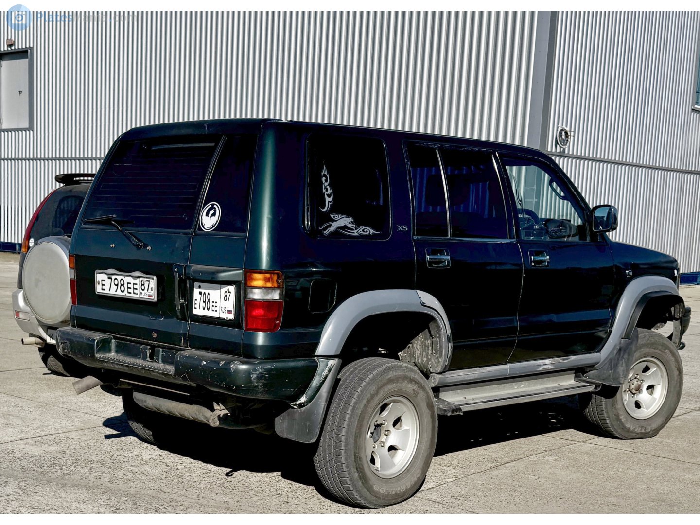 е 798 ее 87, Isuzu Bighorn 2nd gen 5-door SUV (UBS69), 1991–1998