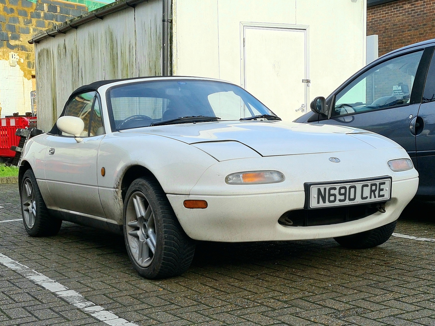 N690CRE, Mazda MX-5/Miata 1st gen (NA), 1989–1997