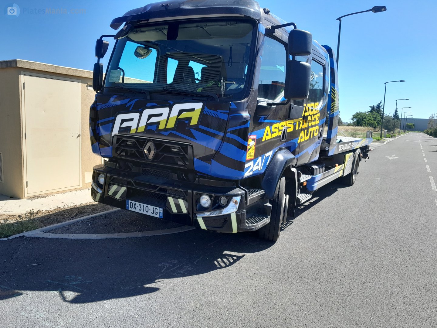 DX-310-JG, Renault Trucks D 1st gen Cab 2 m, 2013– (rebaged Nissan NT500)