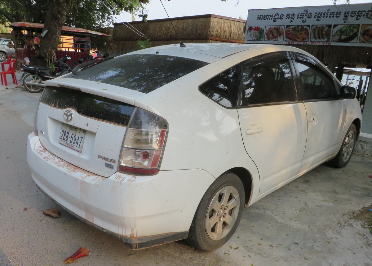 2BB-5947, Toyota Prius 2nd gen (NHW20), 2003–2011