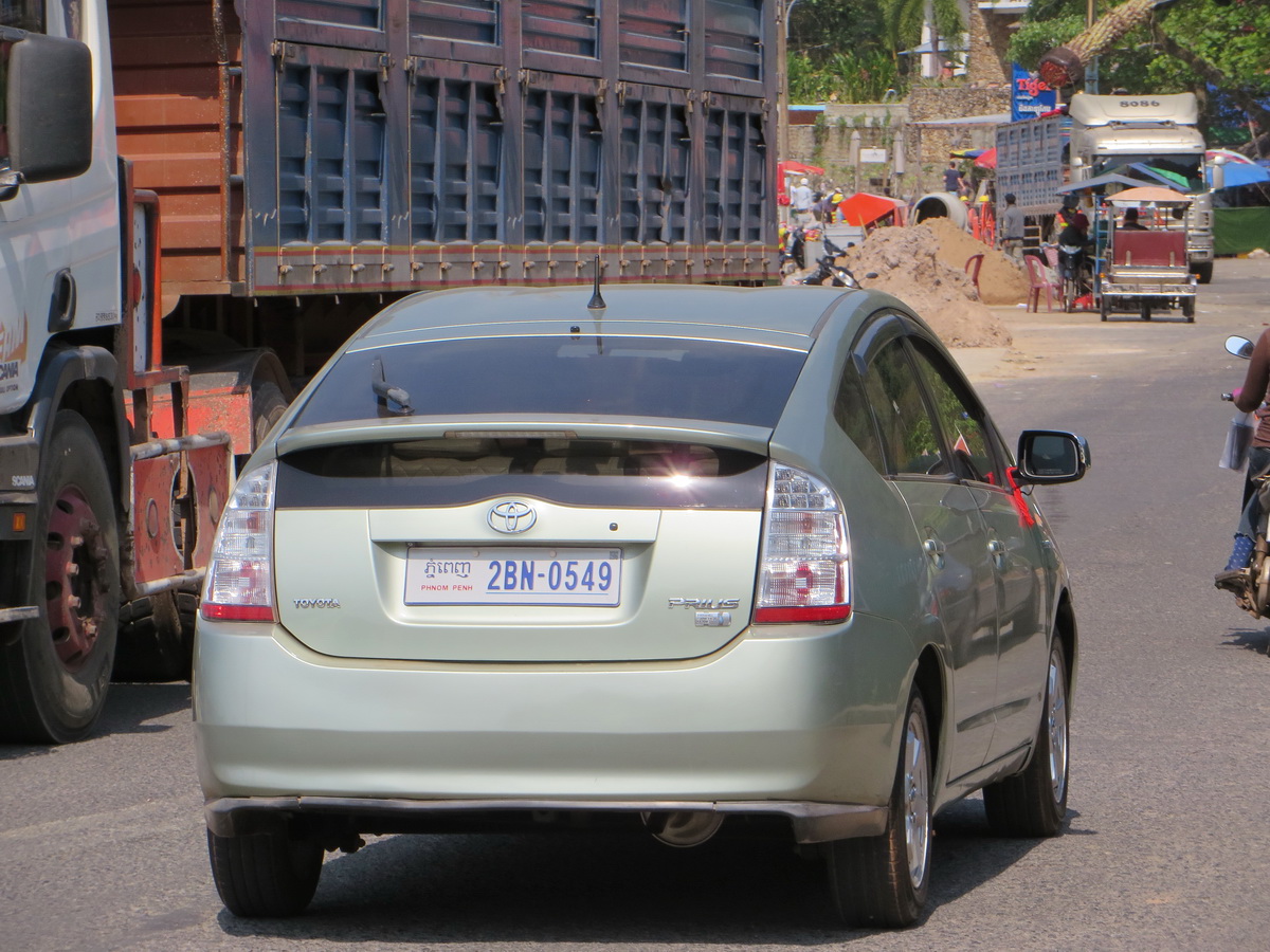 2BN-0549, Toyota Prius 2nd gen (NHW20), 2003–2011