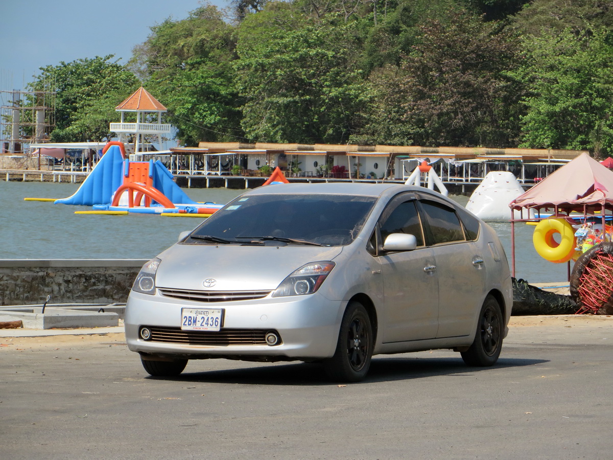 2BM-2436, Toyota Prius 2nd gen (NHW20), 2003–2011