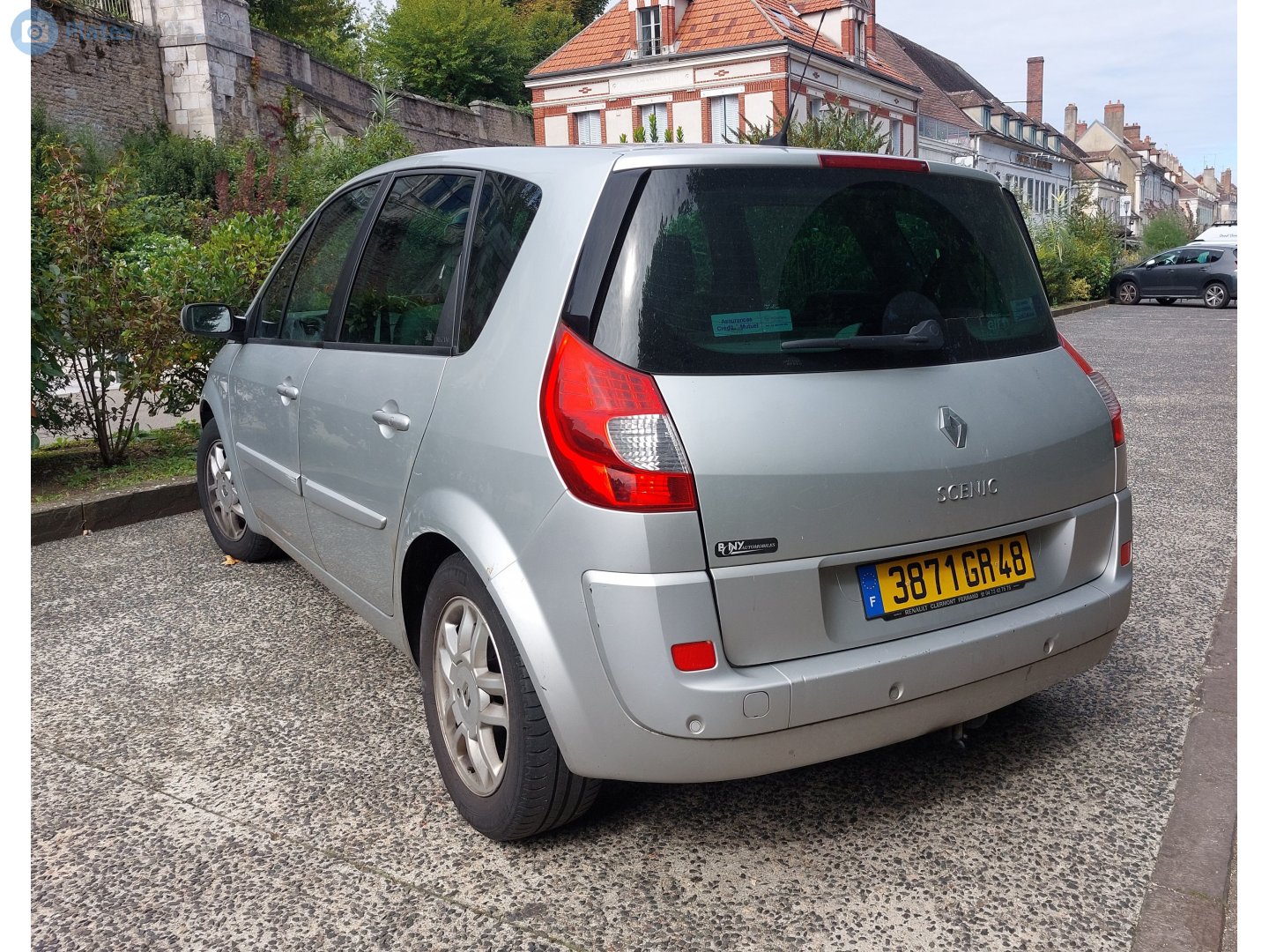 3871 GR 48, Renault Scénic 2nd gen (J84), 2003–2009