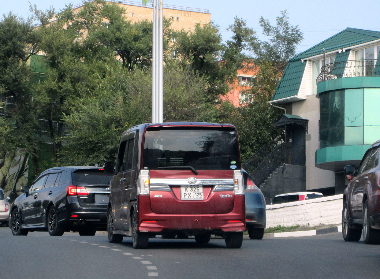 к 325 рх 125, Daihatsu Tanto 3rd gen Custom (LA610S), 2013–2019