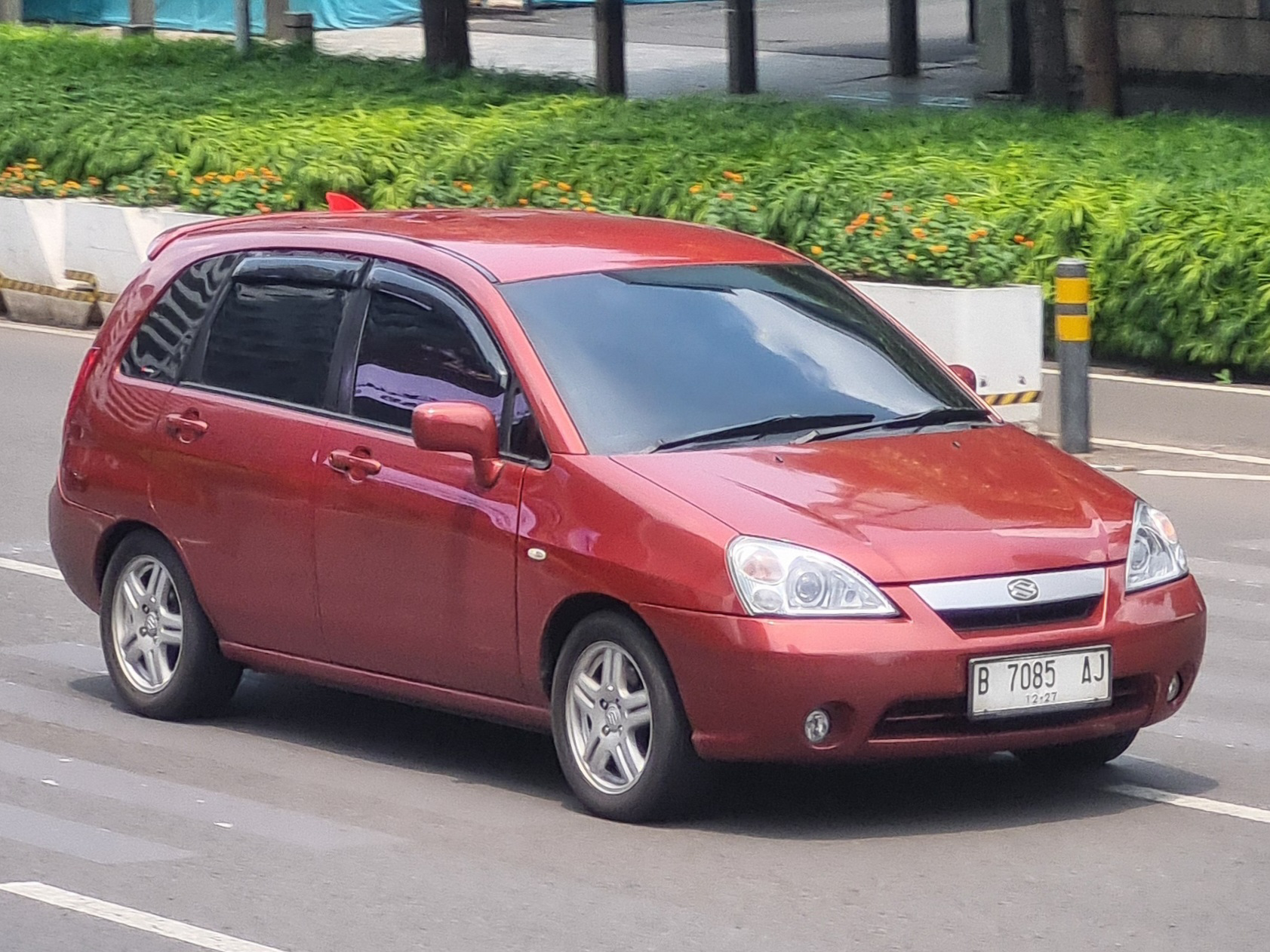 B 7085 AJ, Suzuki Aerio 1st gen Hatch (RI), 2001–2007