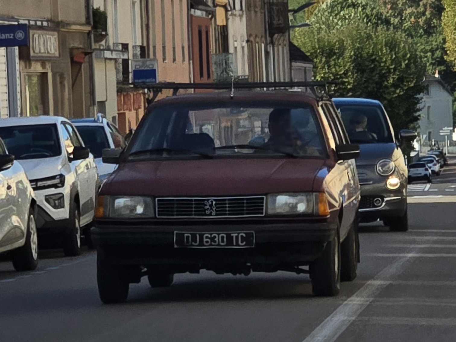 DJ-630-TC, Peugeot 305 Break, 1980–1988