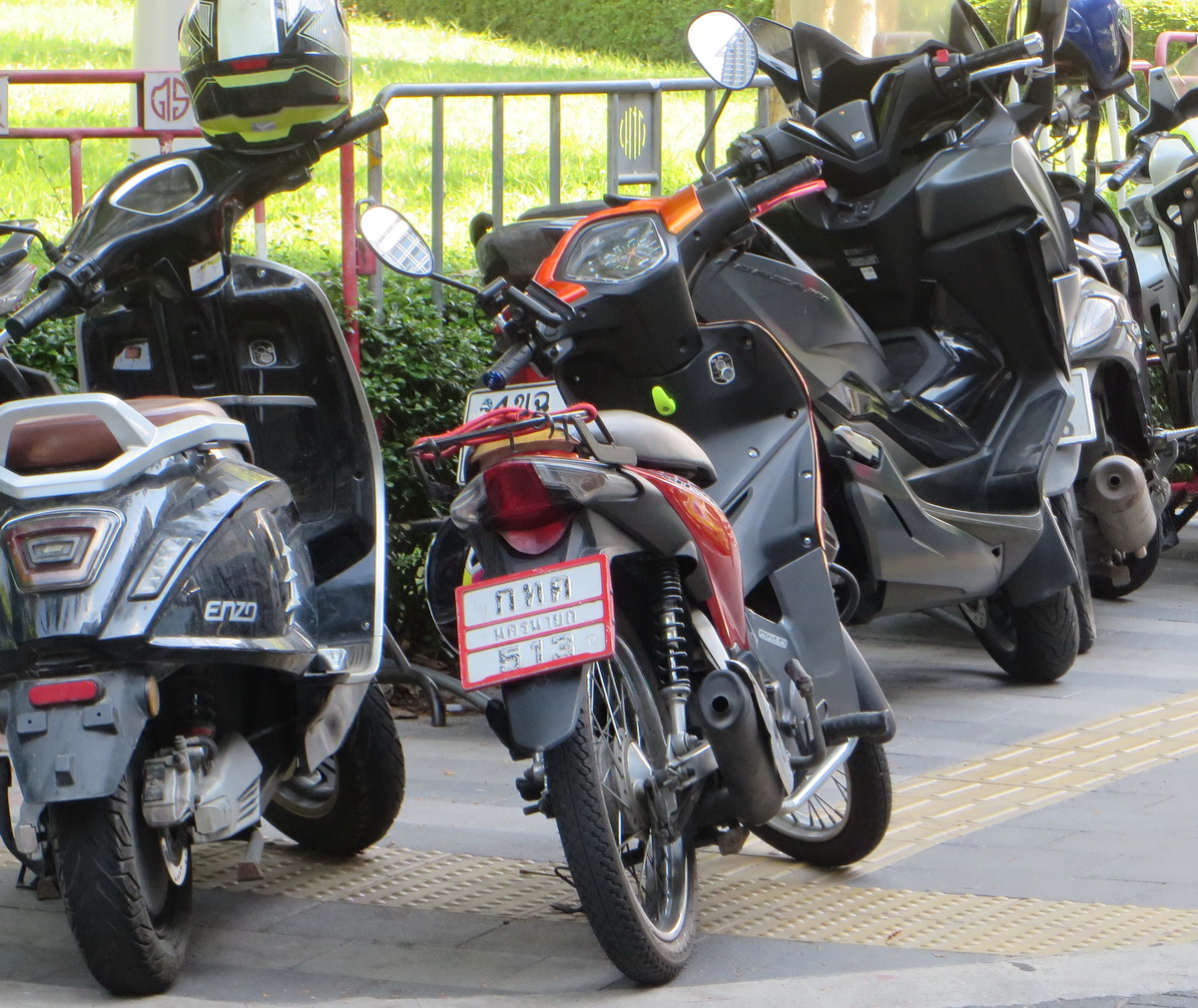 กทค 513, Honda Wave 