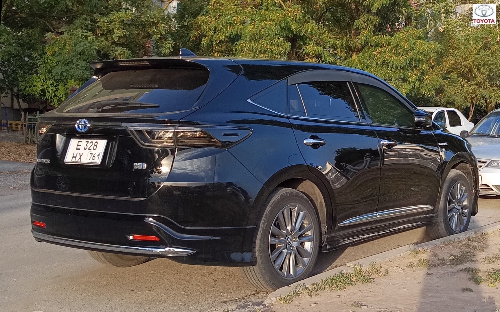 е 328 нх 761, Toyota Harrier 3rd gen (XU60), 2013–2020