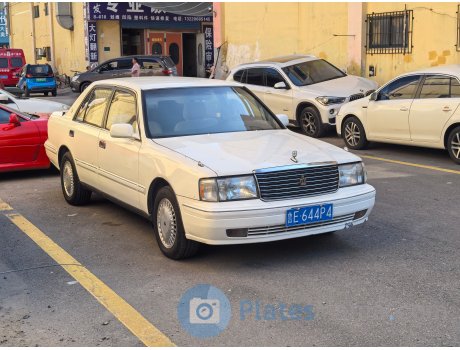 鲁E·644P4, Toyota Crown