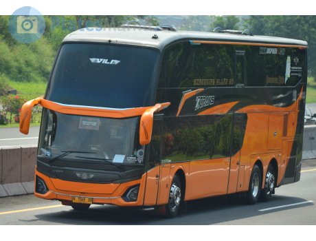 N 7069 UB, Volvo B11R