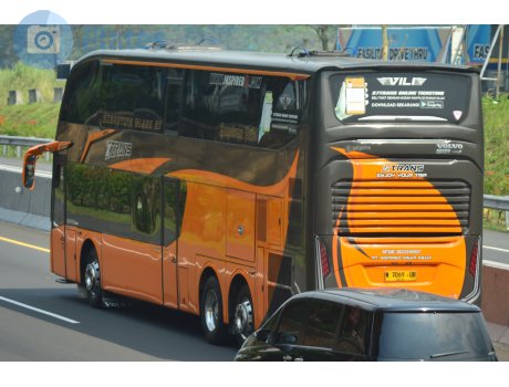 N 7069 UB, Volvo B11R