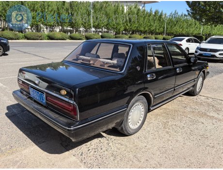 黑E·8QY13, Nissan Cedric