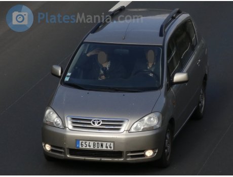 654 BDN 44, Toyota Avensis Verso