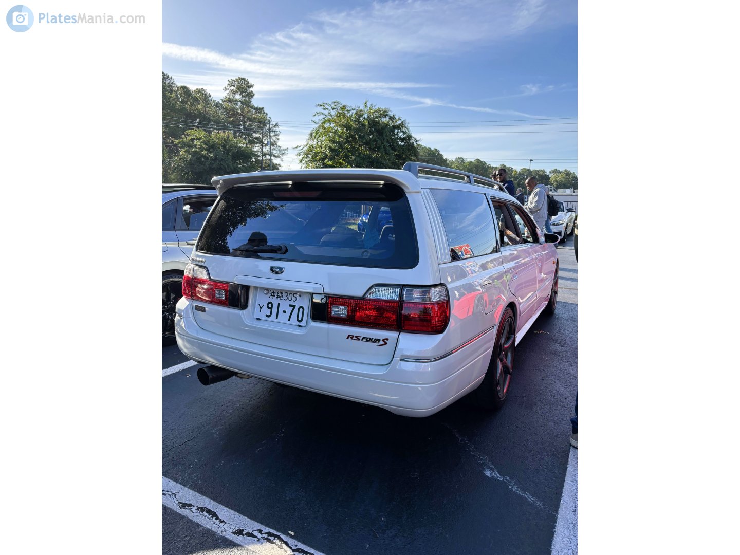 沖縄 305 Y 9170, Nissan Stagea 1st gen (WC34), 1996–2001