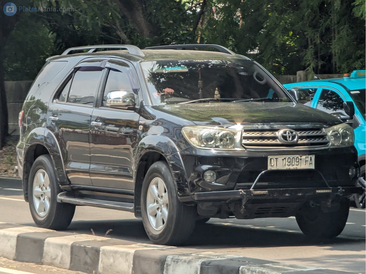 DT 1909 FA, Toyota Fortuner 1st gen (AN50/60), 2004–2011