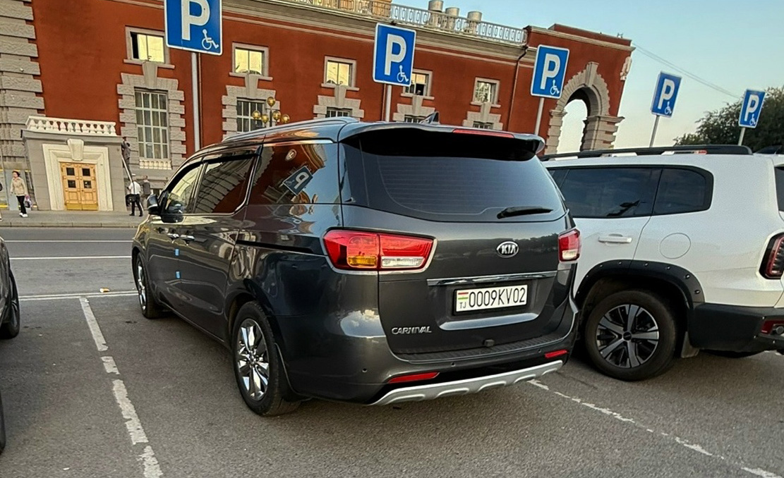 0009KV02, Kia Carnival 