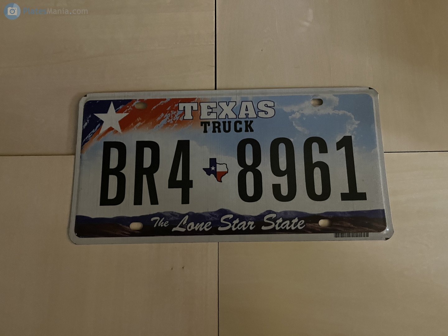 BR4-8961, License plate without vehicle 