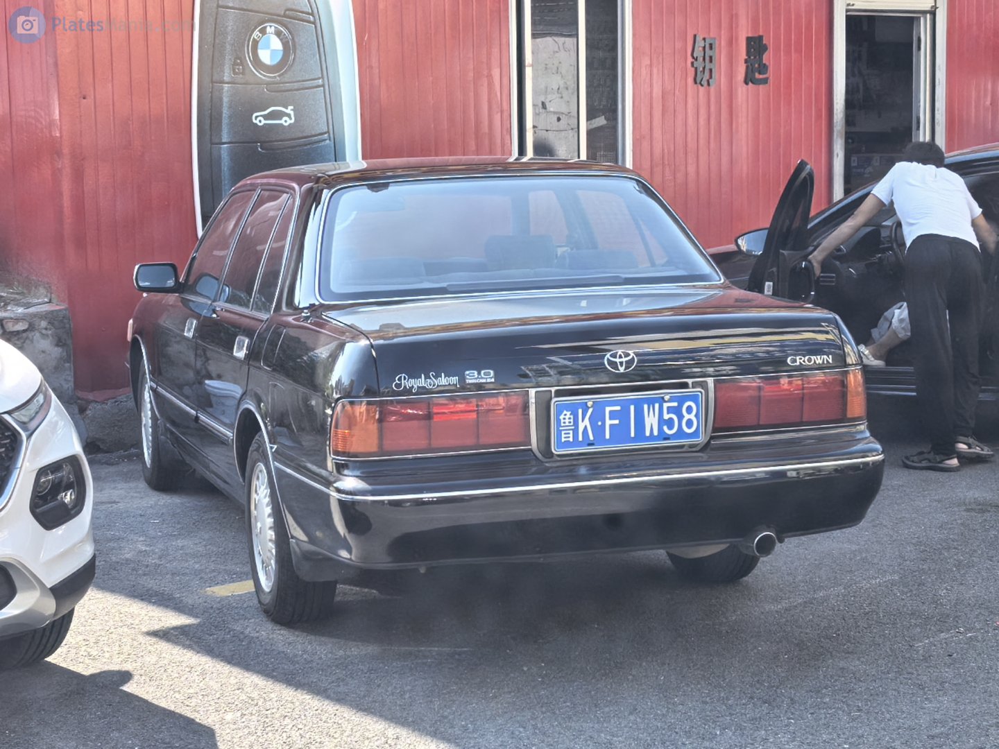 鲁K·F1W58, Toyota Crown 8th gen Sedan (S130), facelift, 1991–1995