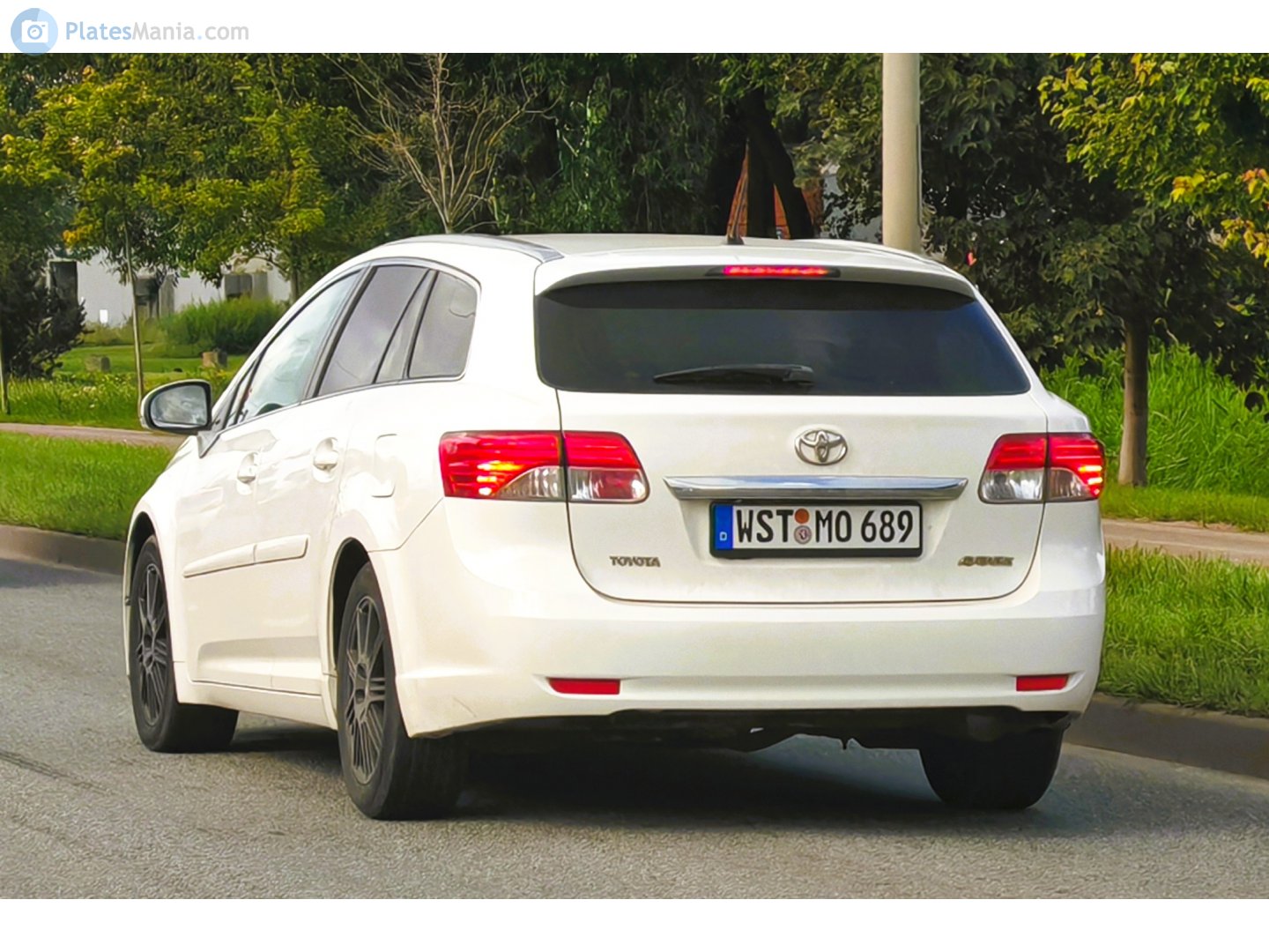 WST MO 689, Toyota Avensis 3rd gen Tourer (T270), 1st facelift, 2011–2015