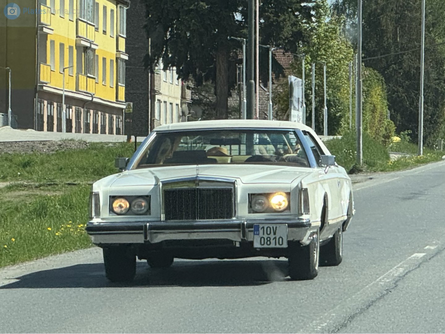 10V 0810, Lincoln Continental 