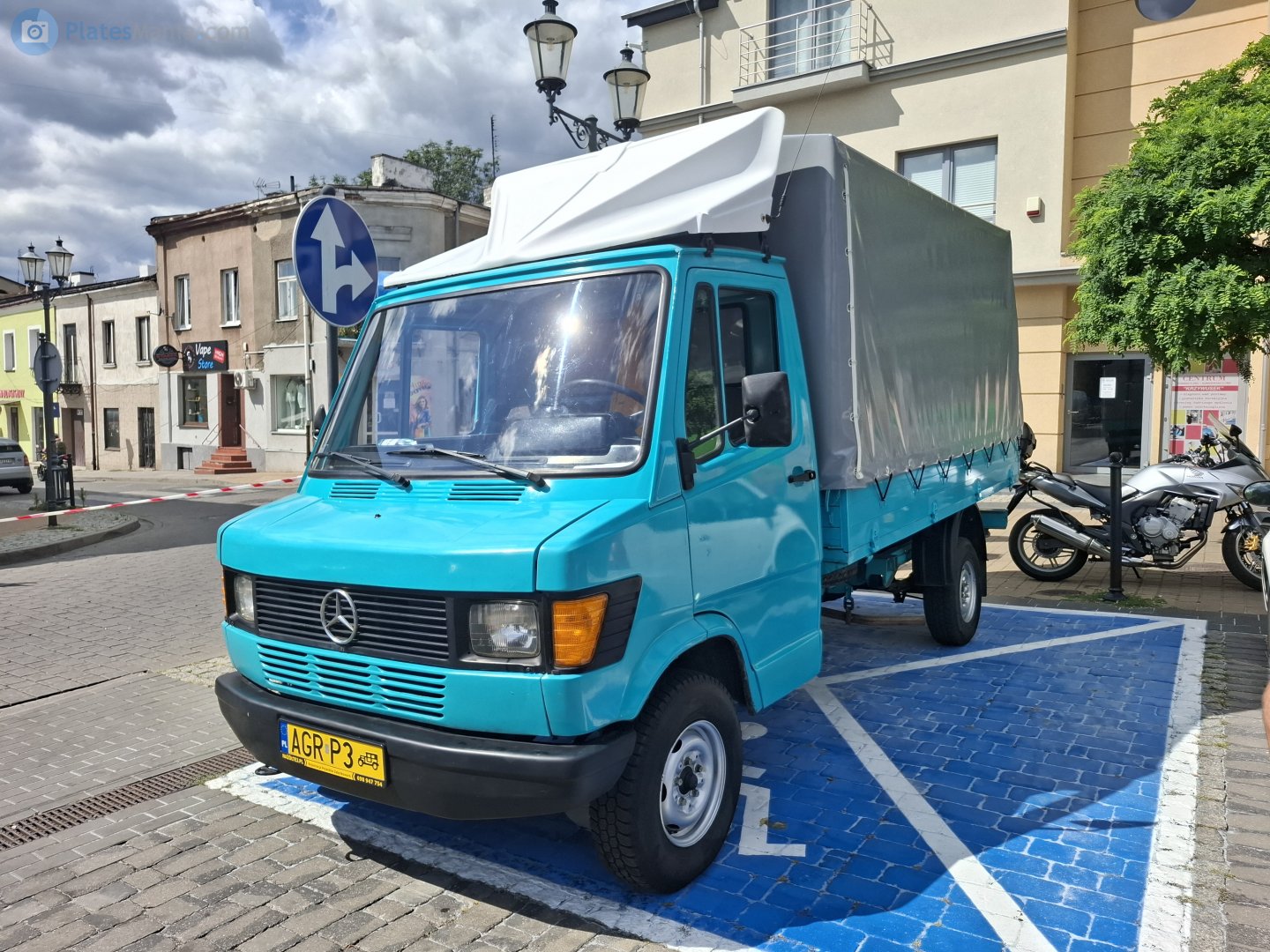 AGR P3, Mercedes-Benz T1 1st gen (601/602/611), 1976–1996