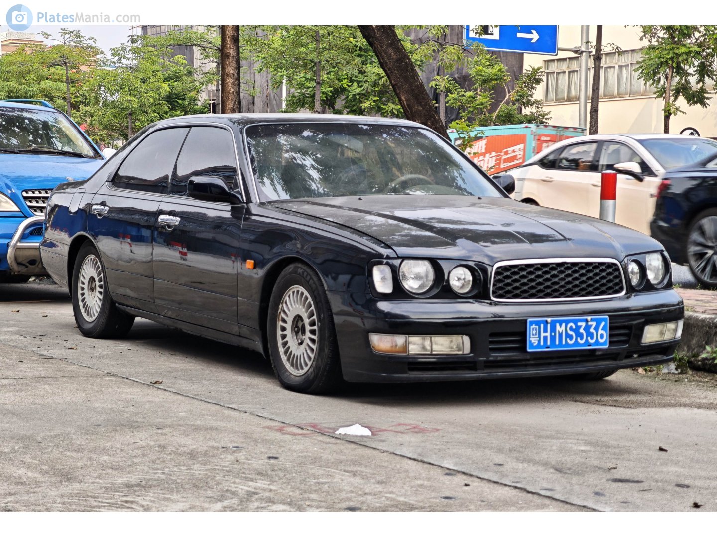 粤H·MS336, Nissan Cedric 9th gen (Y33), 1995–1999