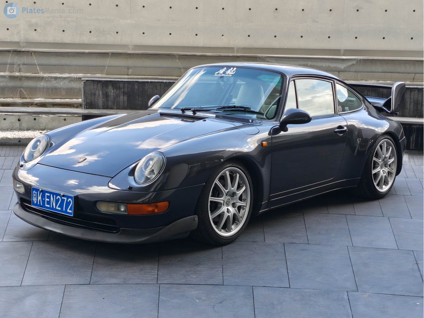 粤K·EN272, Porsche 911 4th gen Coupé (993), 1993–1998