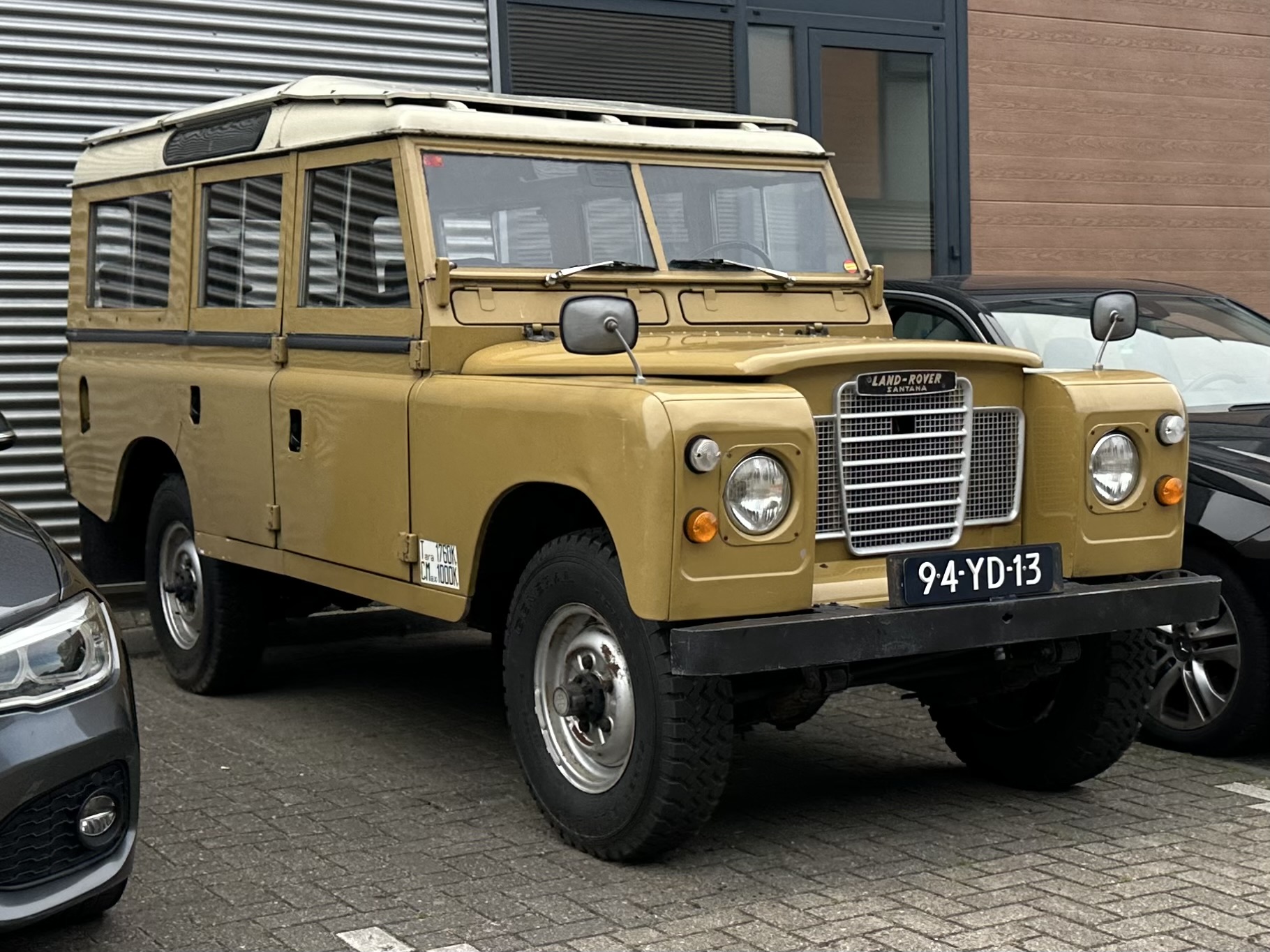 94-YD-13, Land Rover Series III 109'' 5-door SUV, 1971–1985