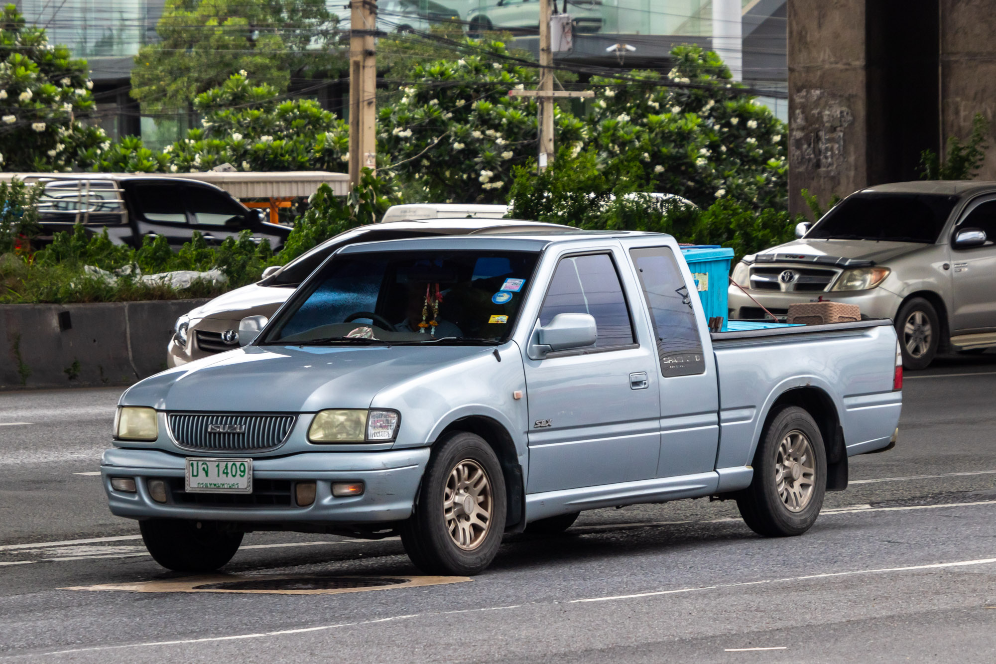 ปจ 1409, Isuzu Dragon Eye 1st gen (TF; TH-market), 1996—2002