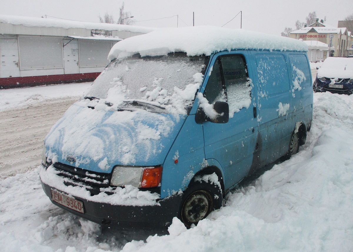 EM 9340, Ford Transit 2nd gen Van, 1985–2003