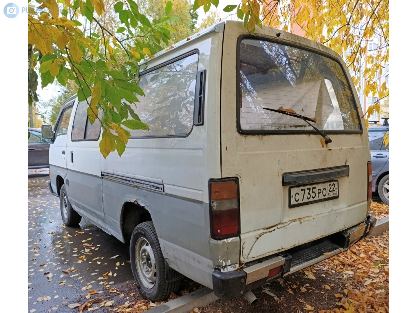 с 735 ро 22, Nissan Urvan 2nd gen (E24), 1986-2001