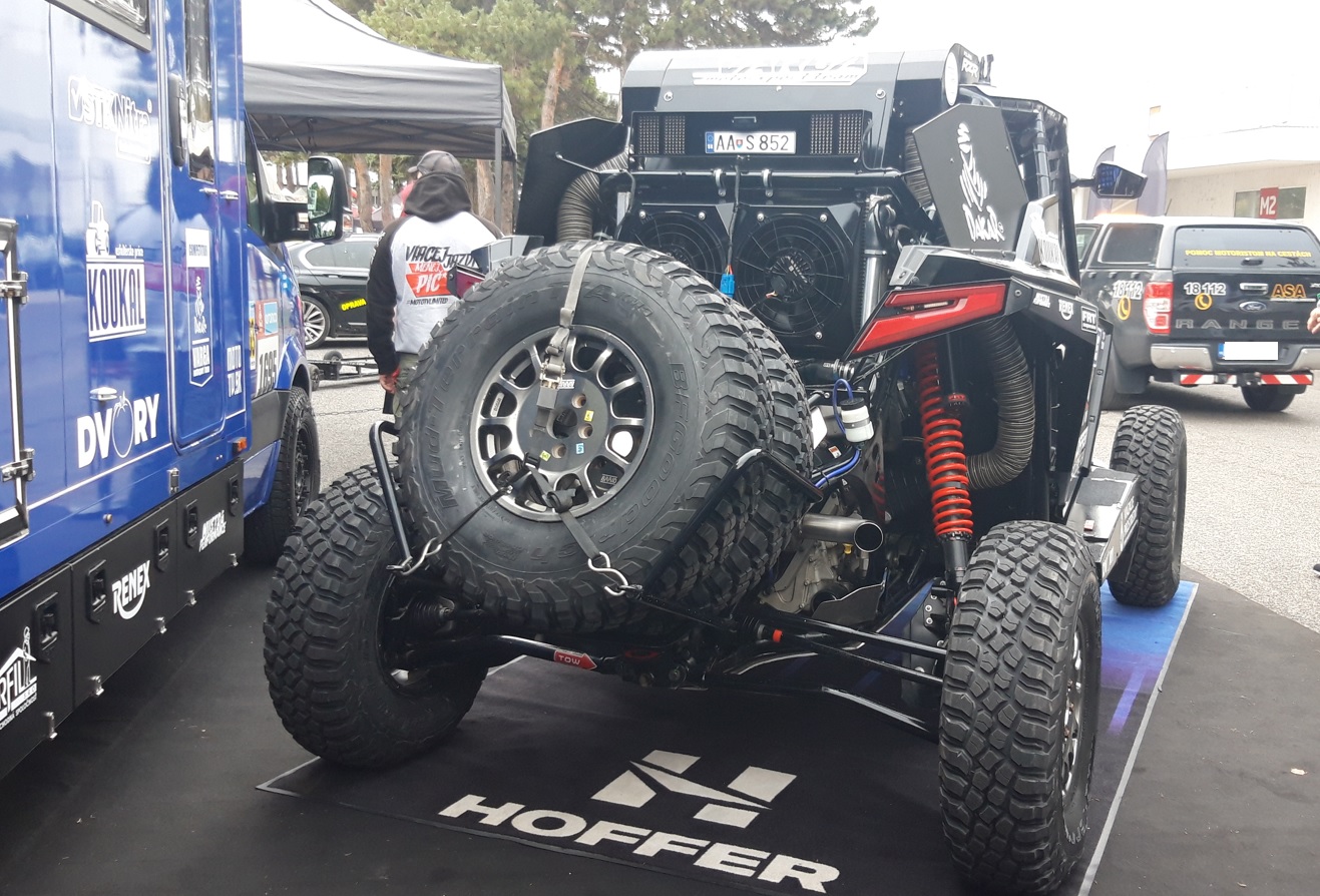 AA S 852, Polaris RZR 