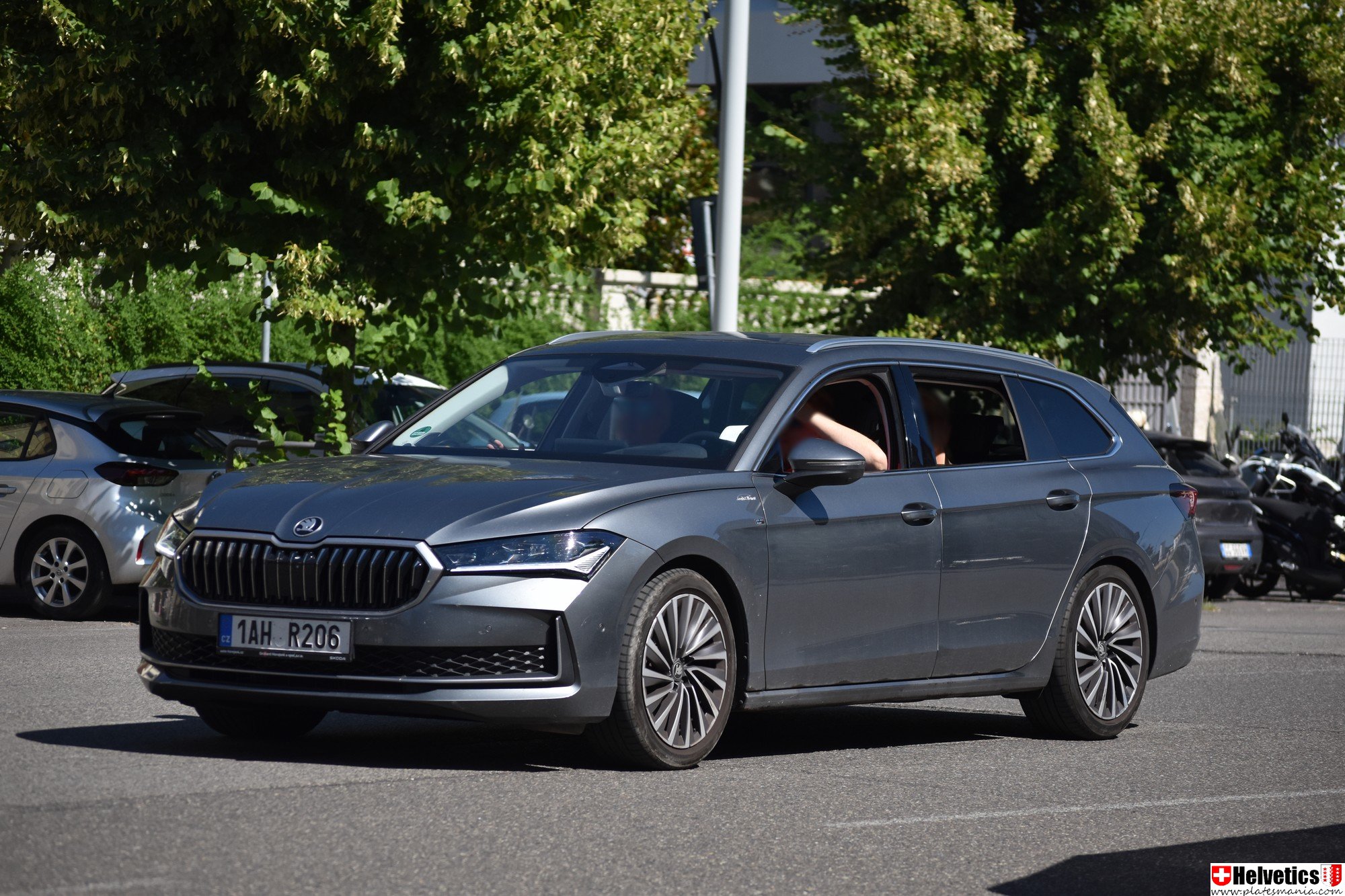 1AH R206, Skoda Superb 4th gen Combi (B9/3Y5), 2023–