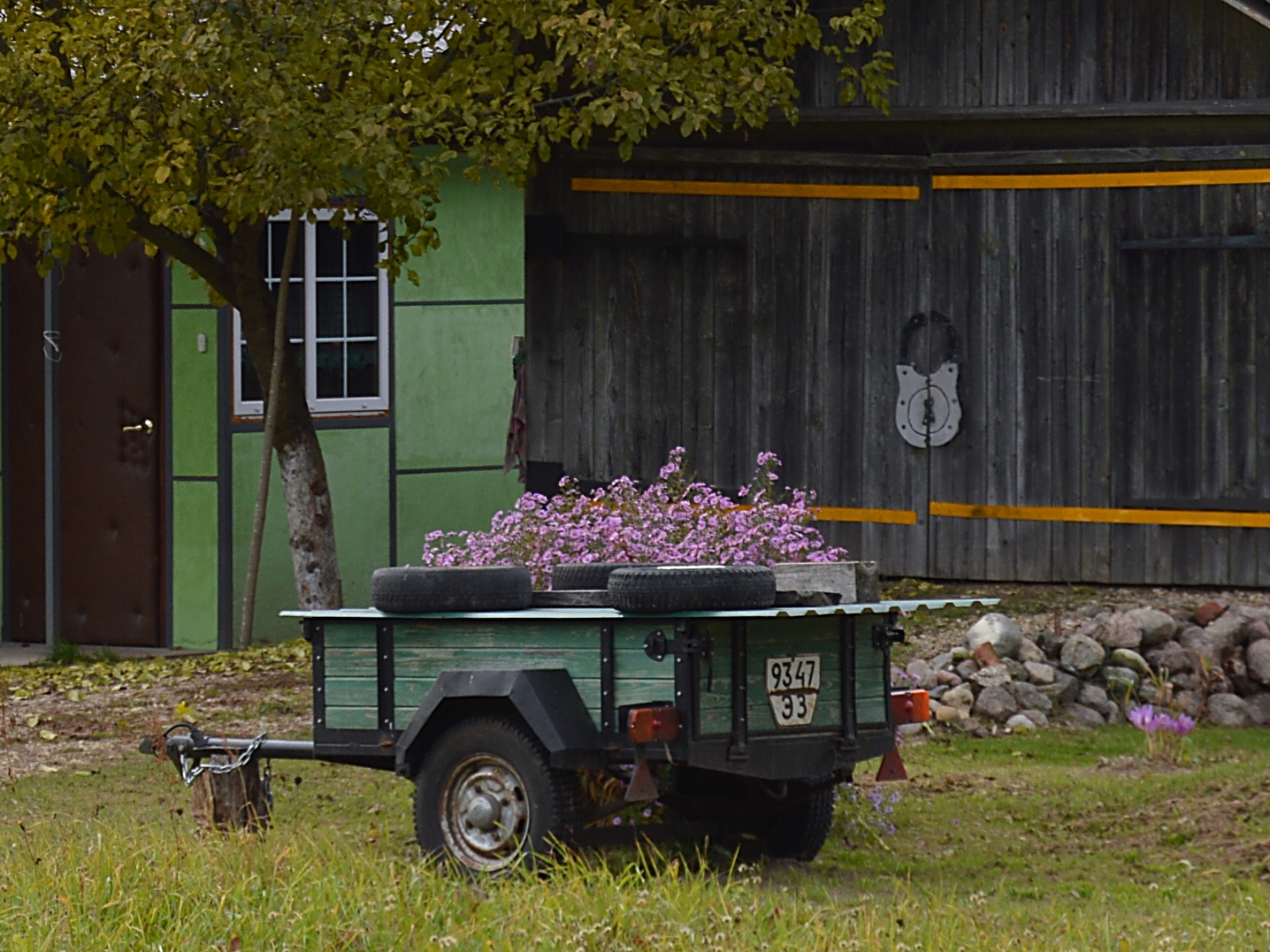 9347 ЭЗ, Trailers (1977) 