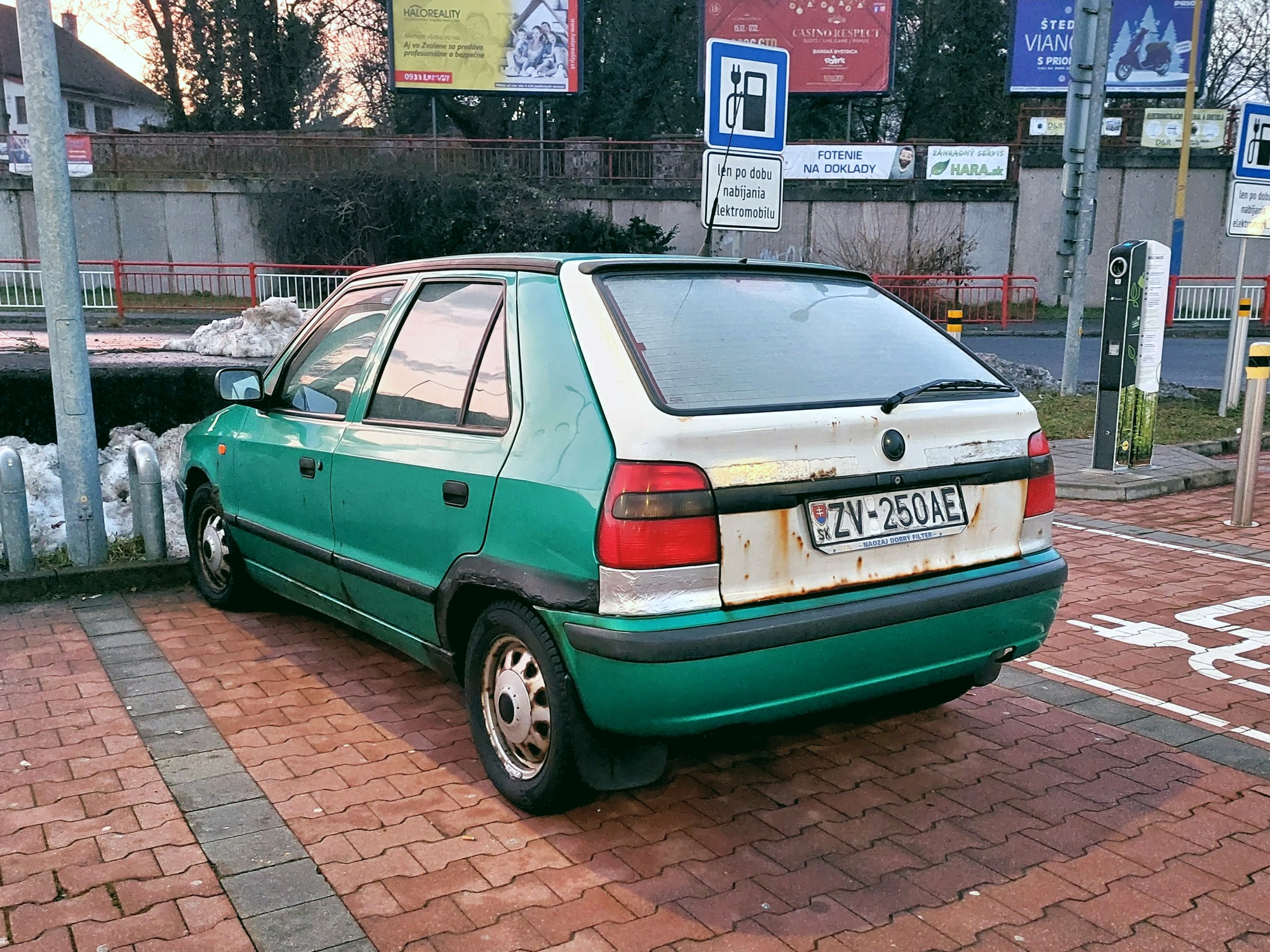 ZV-250AE, Skoda Felicia 1st gen Hatch (6U1; Type 791), facelift, 1998–2001