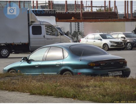 в123ах156, Ford Taurus