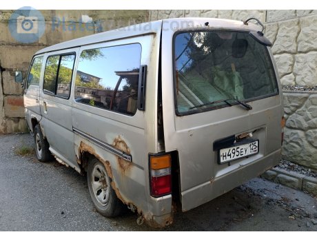 н495еу125, Nissan Caravan