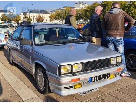 836 VL 49, Renault 11