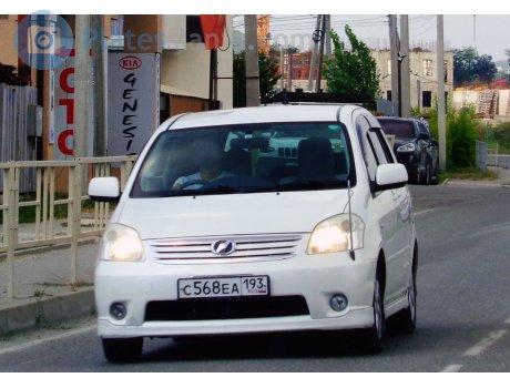 с568еа193, Toyota Raum